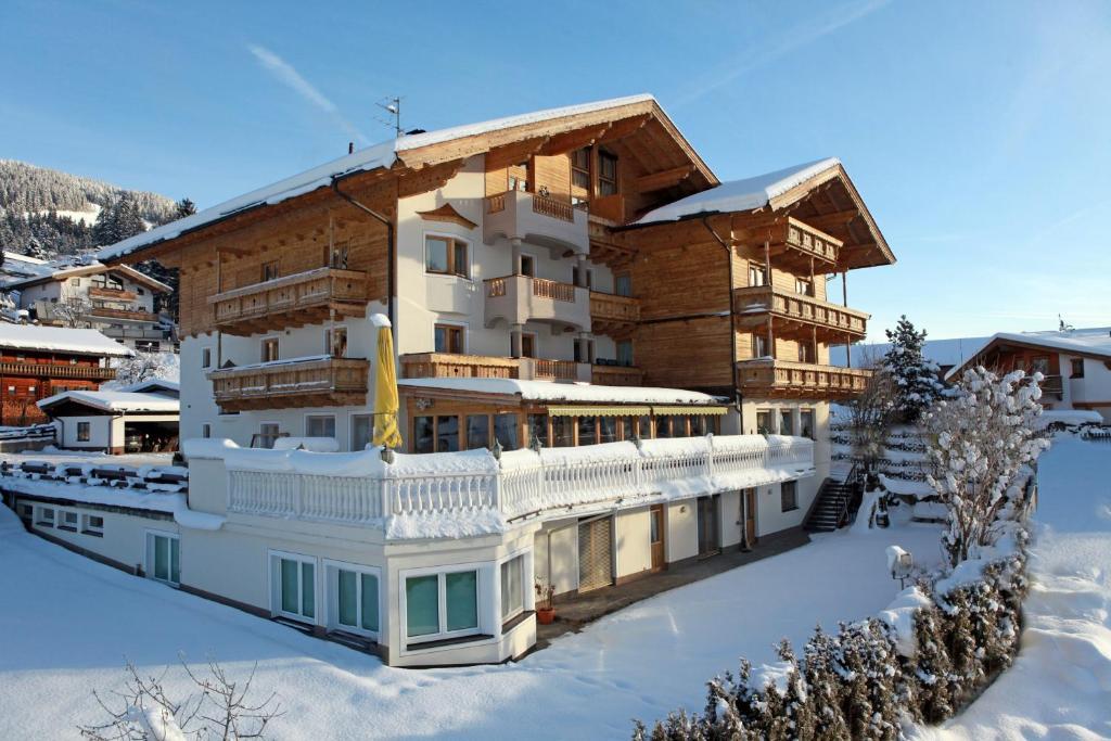Landhotel Lechner Kirchberg in Tirol Esterno foto