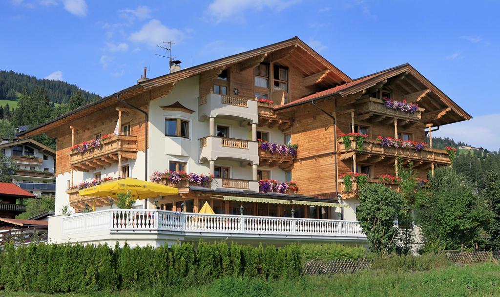 Landhotel Lechner Kirchberg in Tirol Esterno foto
